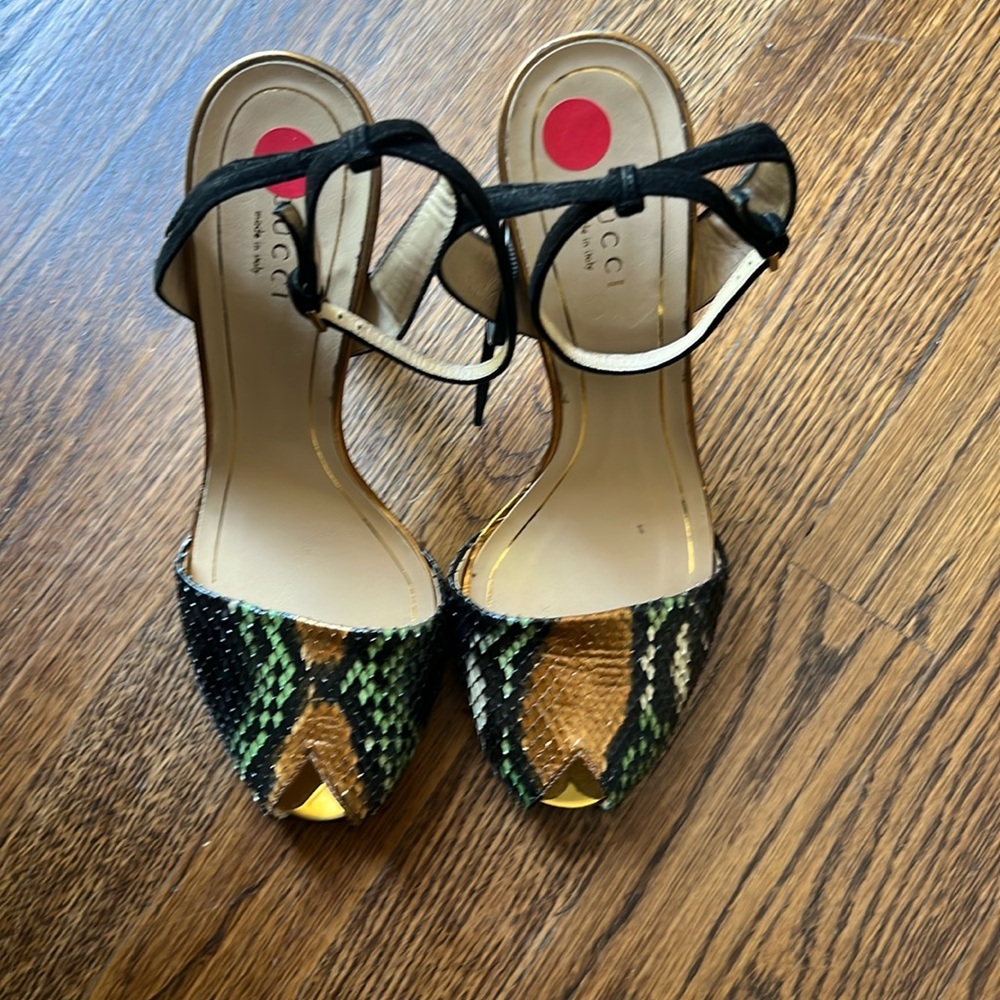 Gucci multi color python mirrored 5 1/2” Heels! Never Worn